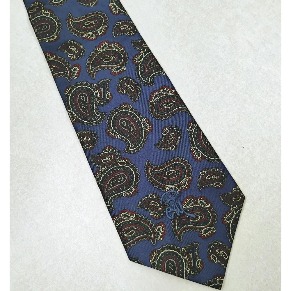 countess mara elegant necktie